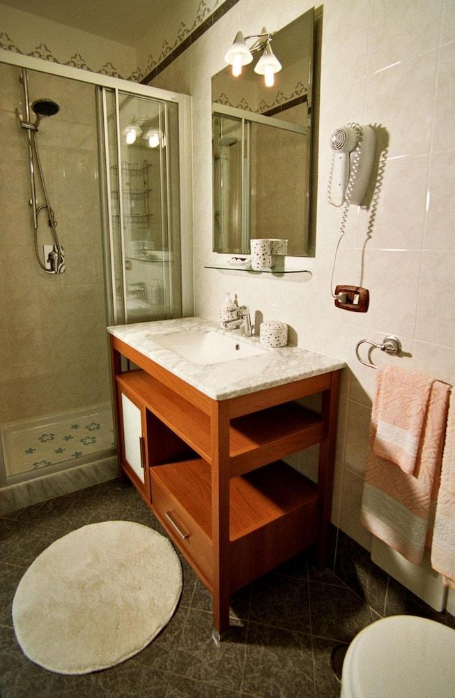 B&B Art Suite Principe Umberto Naples Exterior photo