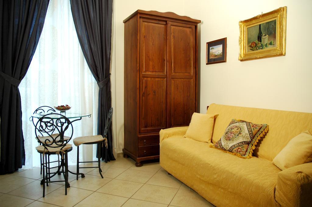 B&B Art Suite Principe Umberto Naples Exterior photo