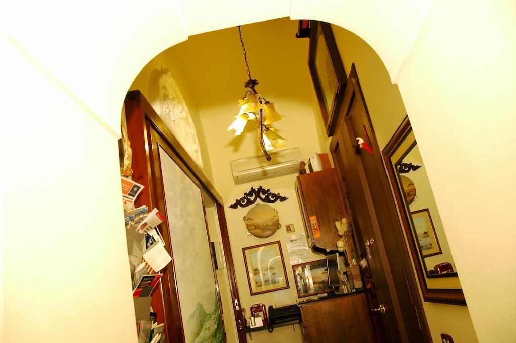 B&B Art Suite Principe Umberto Naples Exterior photo