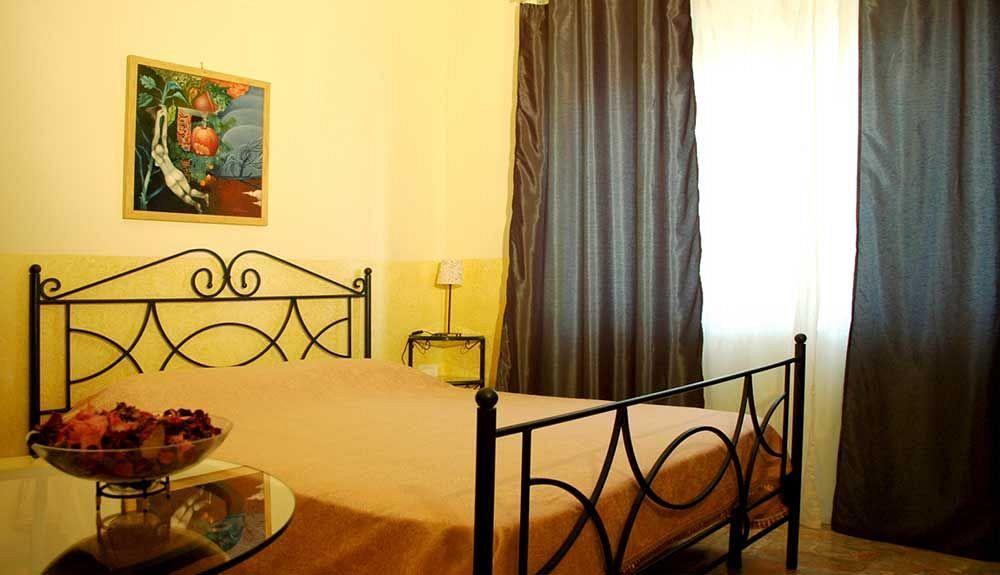B&B Art Suite Principe Umberto Naples Exterior photo