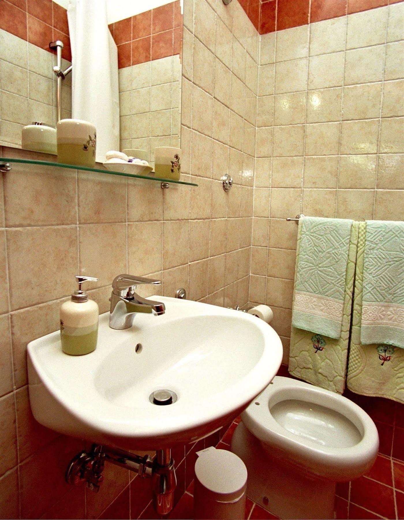 B&B Art Suite Principe Umberto Naples Exterior photo